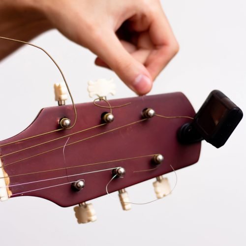 ¿Con qué frecuencia debe cambiar las cuerdas de tu guitarra ?